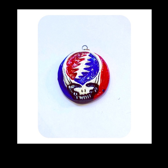 Vintage Grateful Dead ‘Steal Your Face’ symbol Pendant (with Chain) - Picture 1 of 4